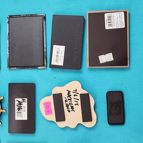 Lot of 24 Refrigerator Magnets - Picture 8 of 10